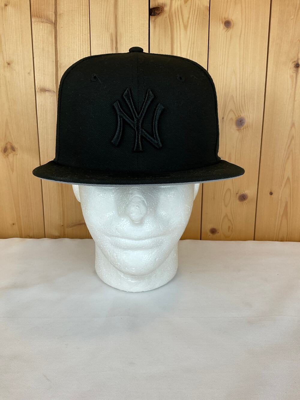 New Era 59Fifty NY Yankees Fitted Baseball Hat, Black - Size 7 1/8 *NWT*